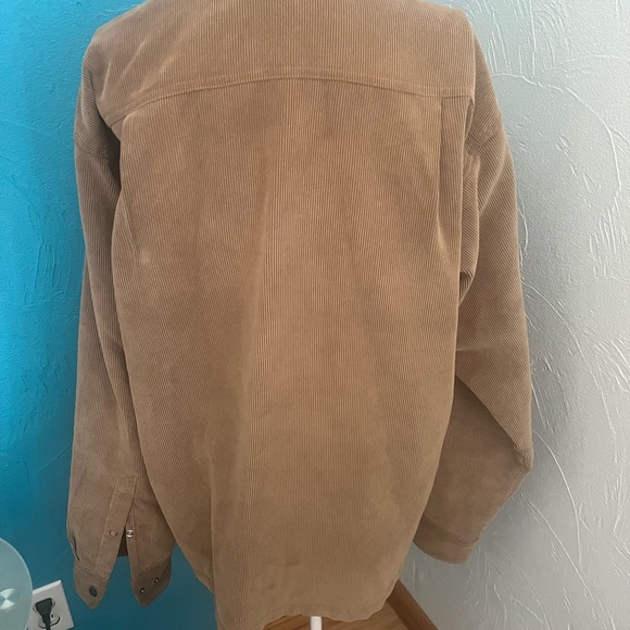 Patagonia corduroy front zip jacket. - Picture 4 of 7